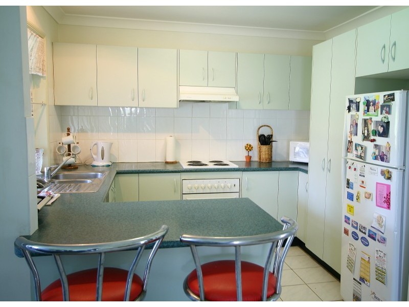 20 Fromelles Court, Regents Park QLD 4118