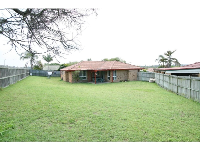 20 Fromelles Court, Regents Park QLD 4118