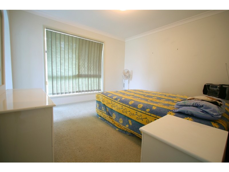 20 Fromelles Court, Regents Park QLD 4118