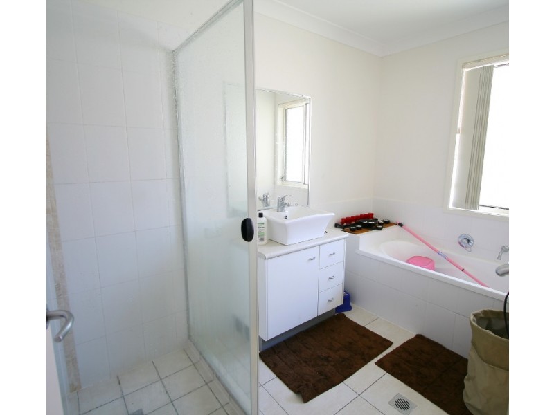 10 Moxey St, Marsden QLD 4132