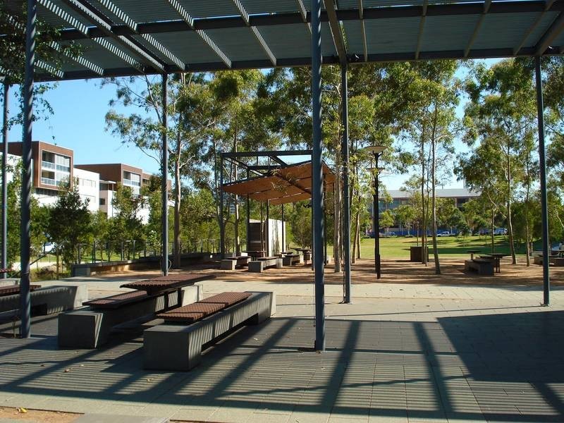 21/2 Hutchinson Walk, Zetland NSW 2017