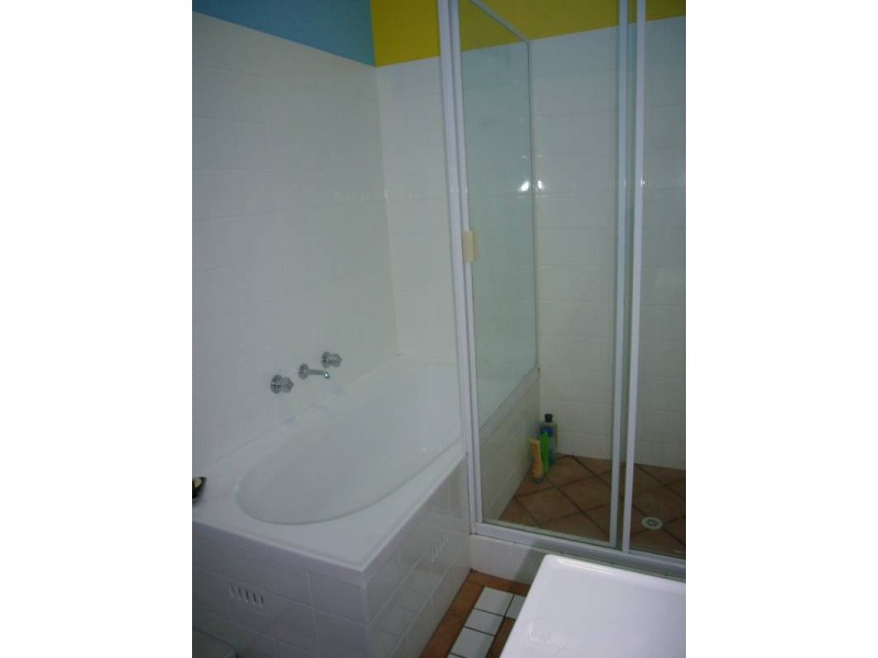 2/20 Moorgate St, Chippendale NSW 2008