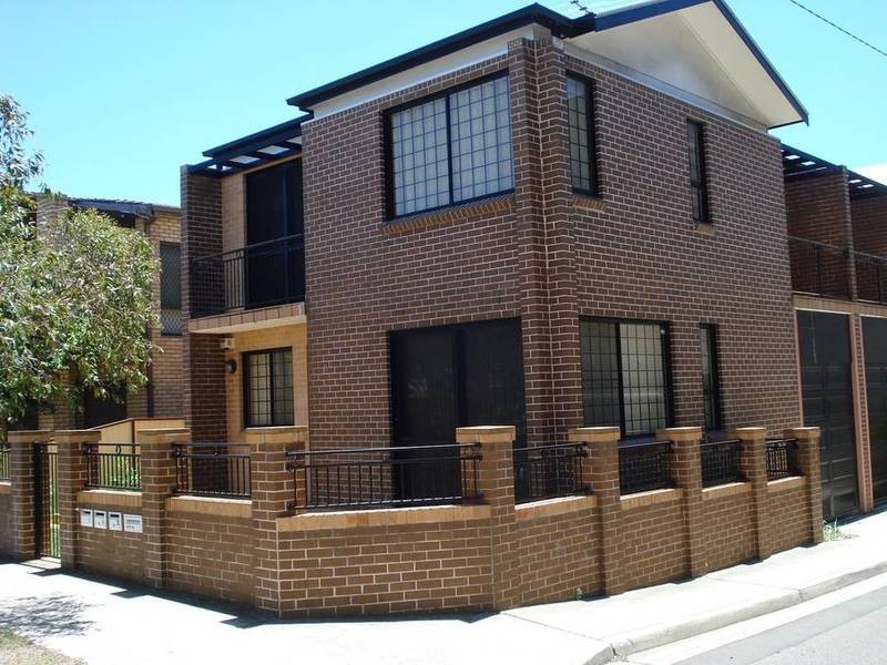 11 Barker Street, Kensington NSW 2033