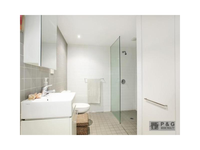 2 Lyons Road, Camperdown NSW 2050