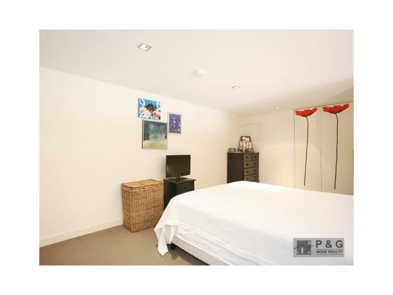 2 Lyons Road, Camperdown NSW 2050