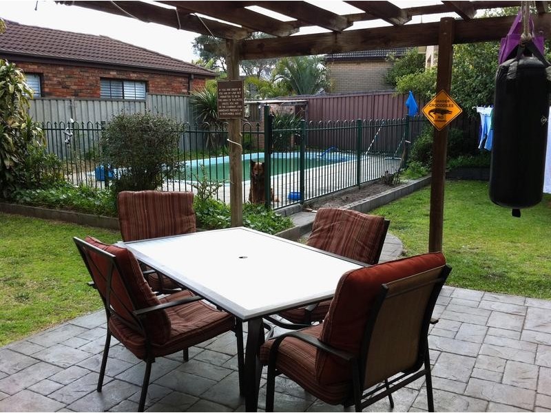 22 Burke Street, Chifley NSW 2036