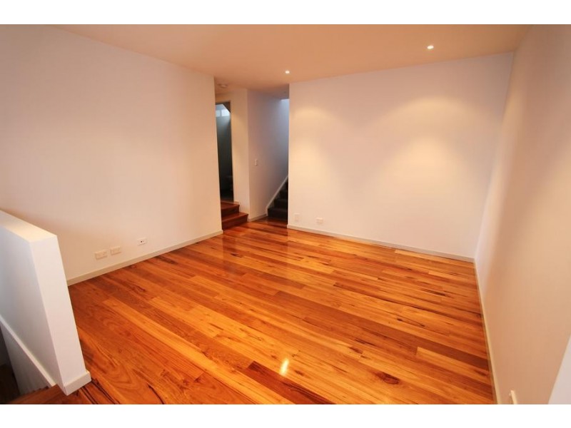 11A Burke Street, Chifley NSW 2036