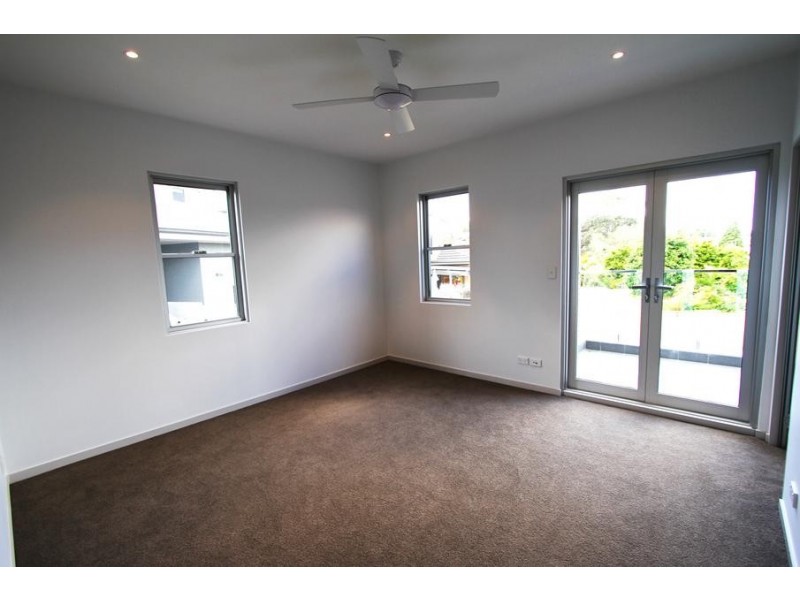 11A Burke Street, Chifley NSW 2036