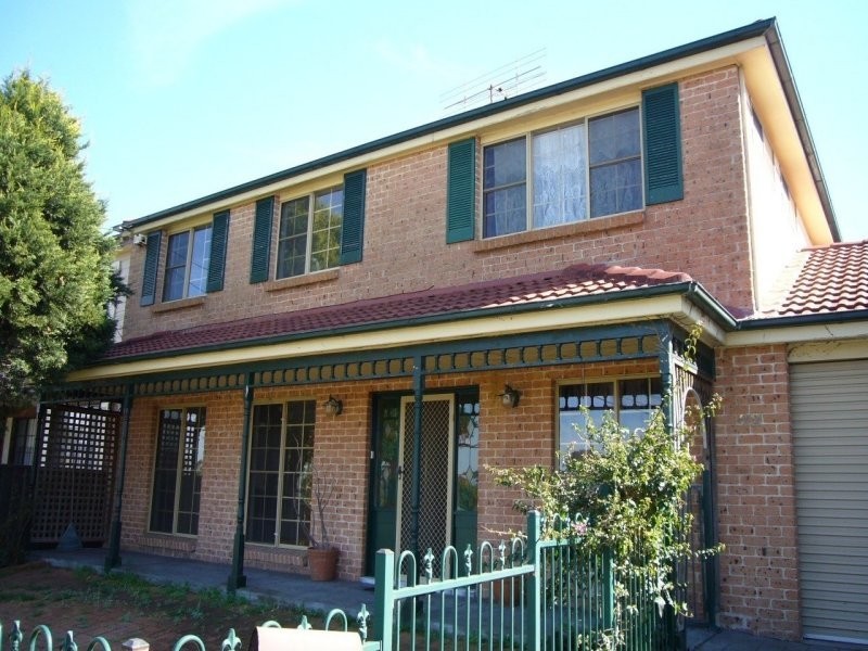 22 Burke Street, Chifley NSW 2036