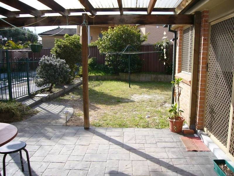 22 Burke Street, Chifley NSW 2036