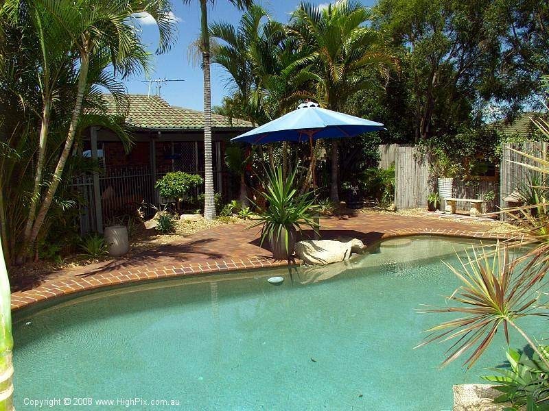 9 Tynon Cl, Parkinson QLD 4115