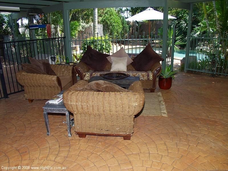 9 Tynon Cl, Parkinson QLD 4115