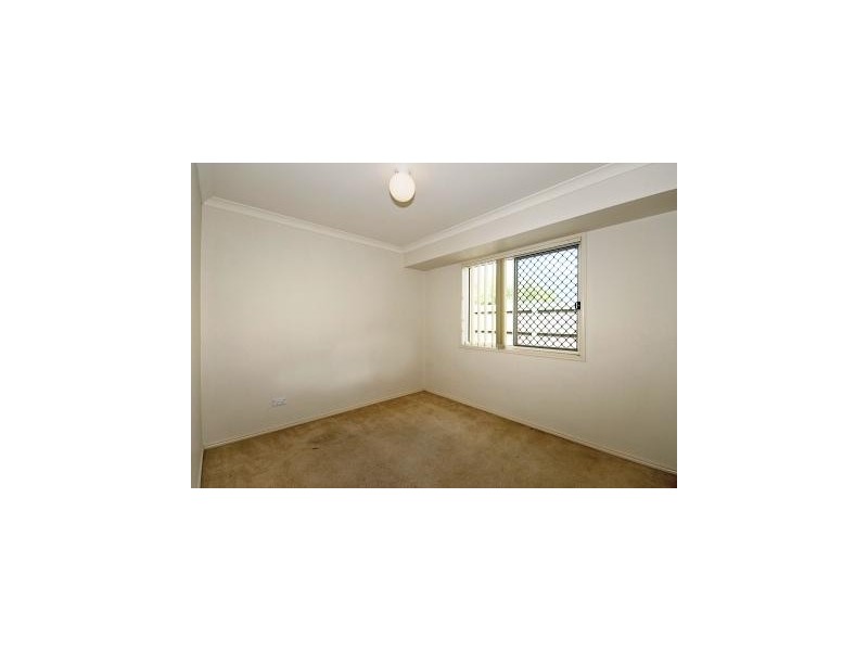 15 Kinchega, Parkinson QLD 4115