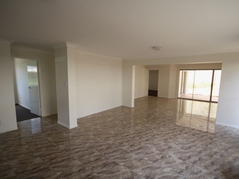 33 Injune Circuit, Calamvale QLD 4116