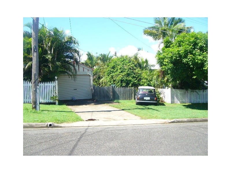 14 cobden, Moorooka QLD 4105