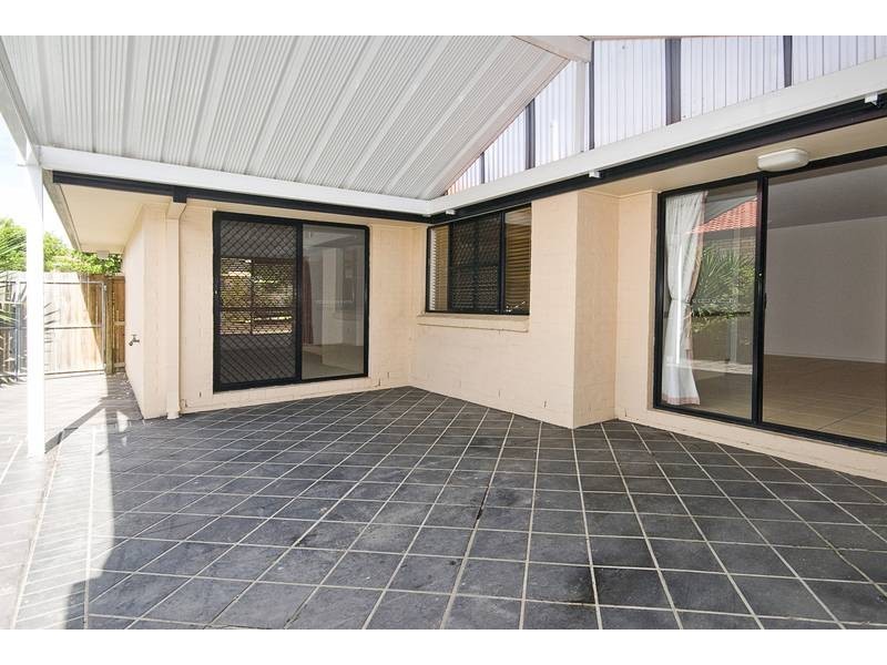 83 Wallum Drive, Parkinson QLD 4115