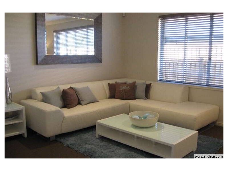 16 Sandalwood Street, Heathwood QLD 4110