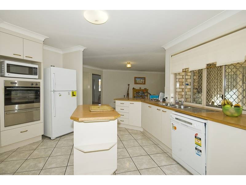 20 Bronte Place, Parkinson QLD 4115