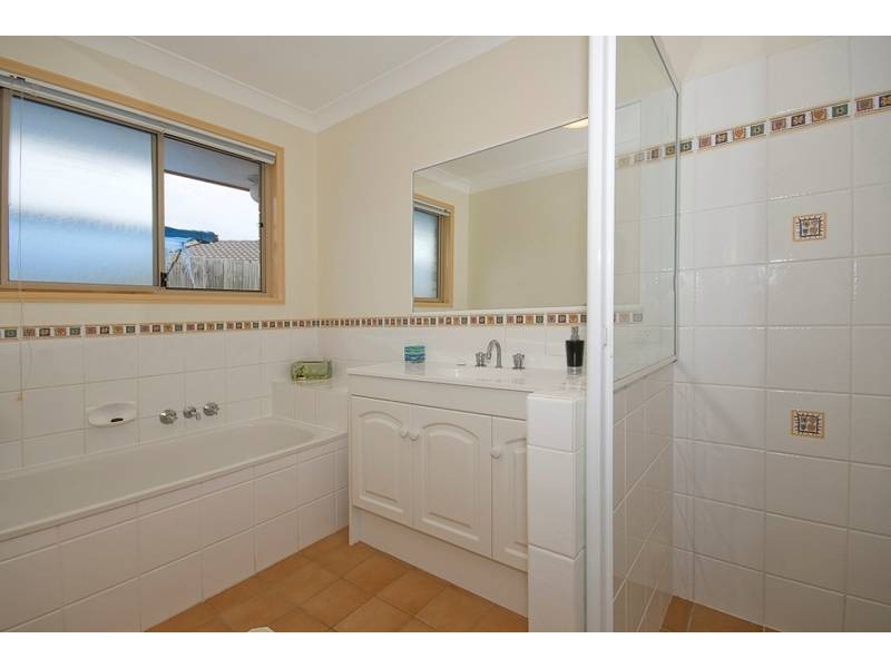 79 Oakview Street, Parkinson QLD 4115