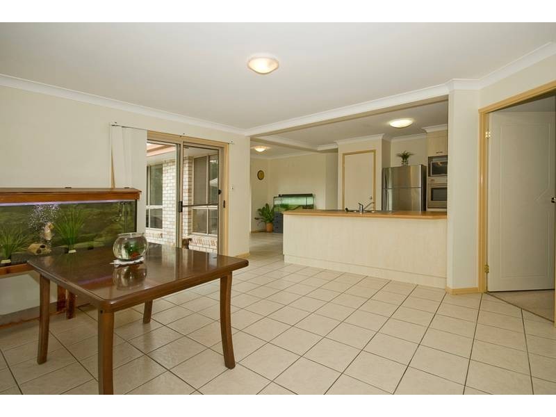 79 Oakview Street, Parkinson QLD 4115
