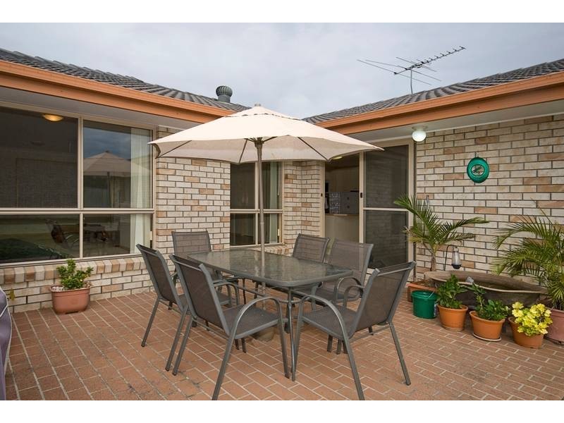 79 Oakview Street, Parkinson QLD 4115