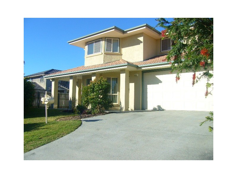 27 Karajini Crescent, Parkinson QLD 4115