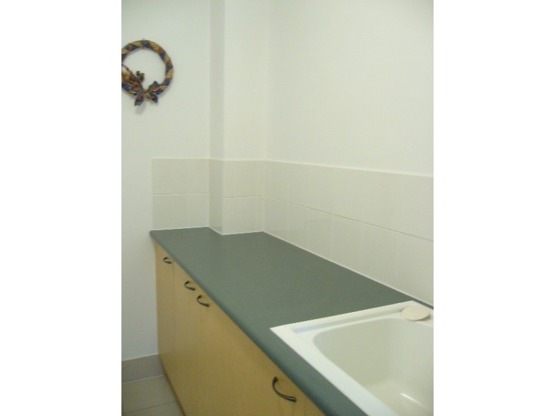 27 Karajini Crescent, Parkinson QLD 4115