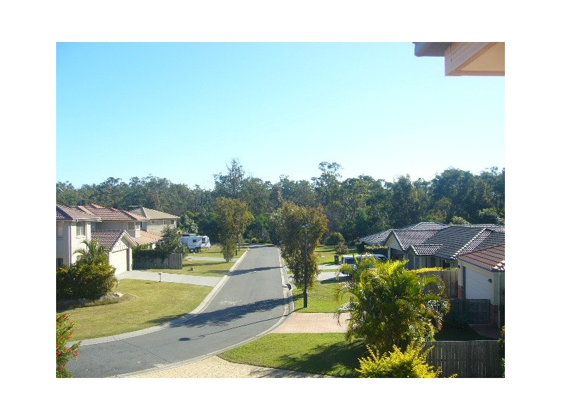 27 Karajini Crescent, Parkinson QLD 4115