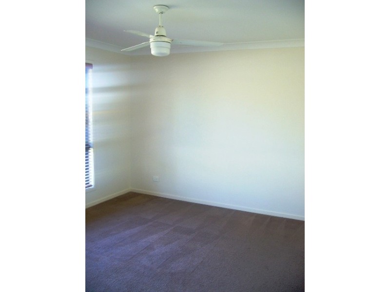 13 Robur Street, Marsden QLD 4132