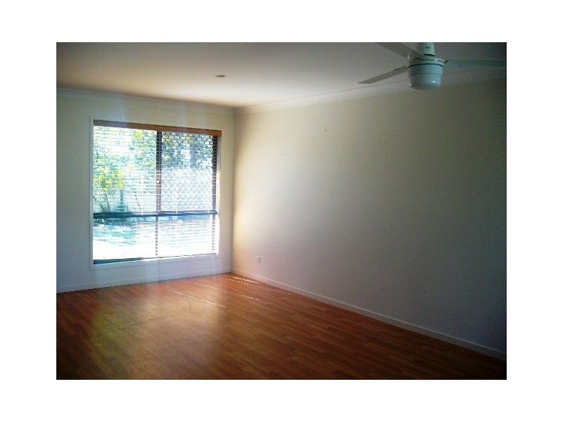 13 Robur Street, Marsden QLD 4132