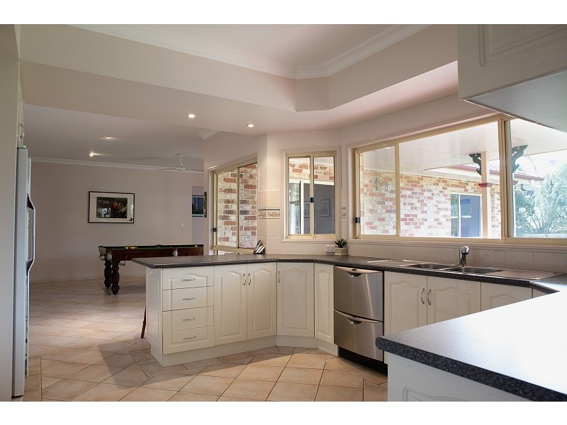 20 Hamersley Place, Parkinson QLD 4115