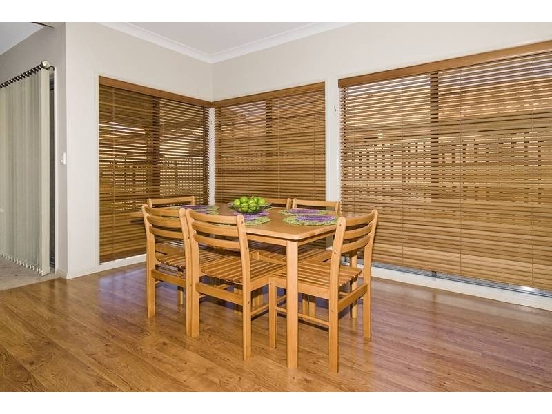 94 Wallum Drive, Parkinson QLD 4115