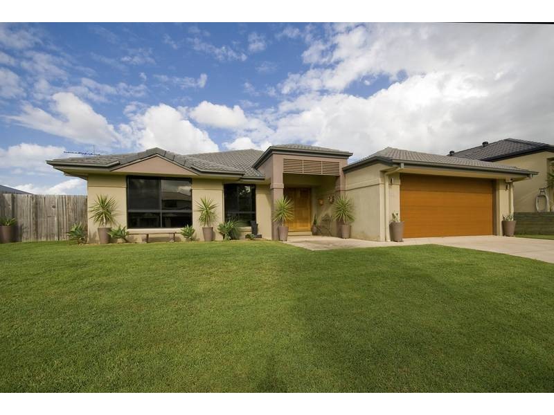 11 Morialta Place, Parkinson QLD 4115