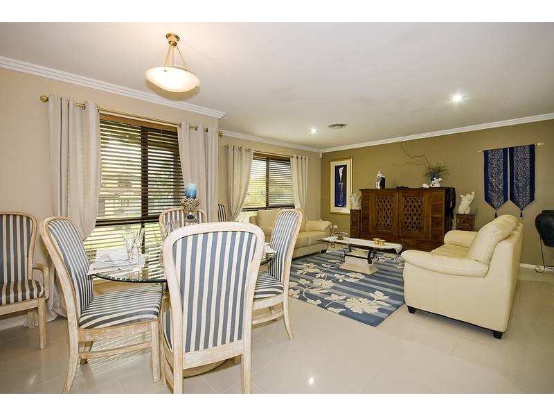11 Morialta Place, Parkinson QLD 4115