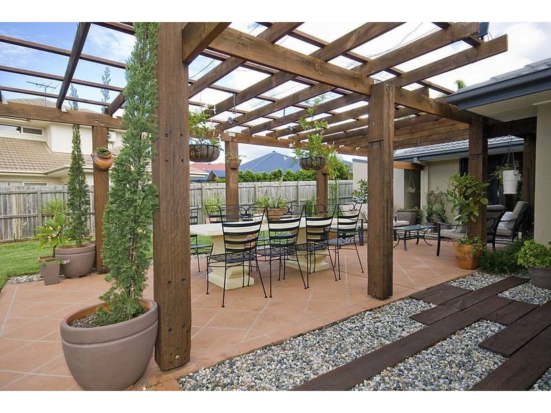 11 Morialta Place, Parkinson QLD 4115