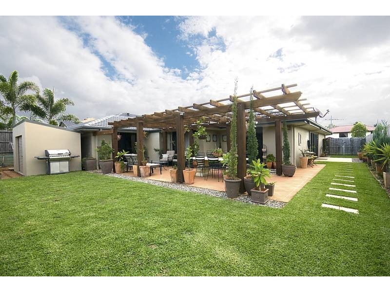 11 Morialta Place, Parkinson QLD 4115