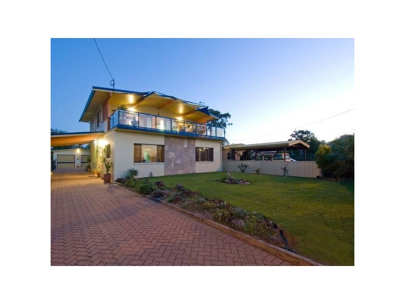 21 Bradman Avenue, Maroochydore QLD 4558