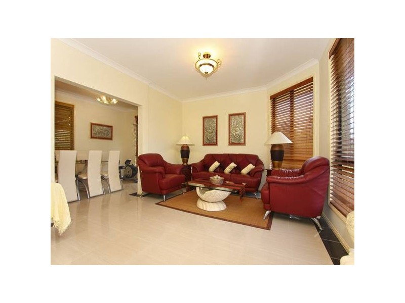 40 The Esplanade, Forest Lake QLD 4078