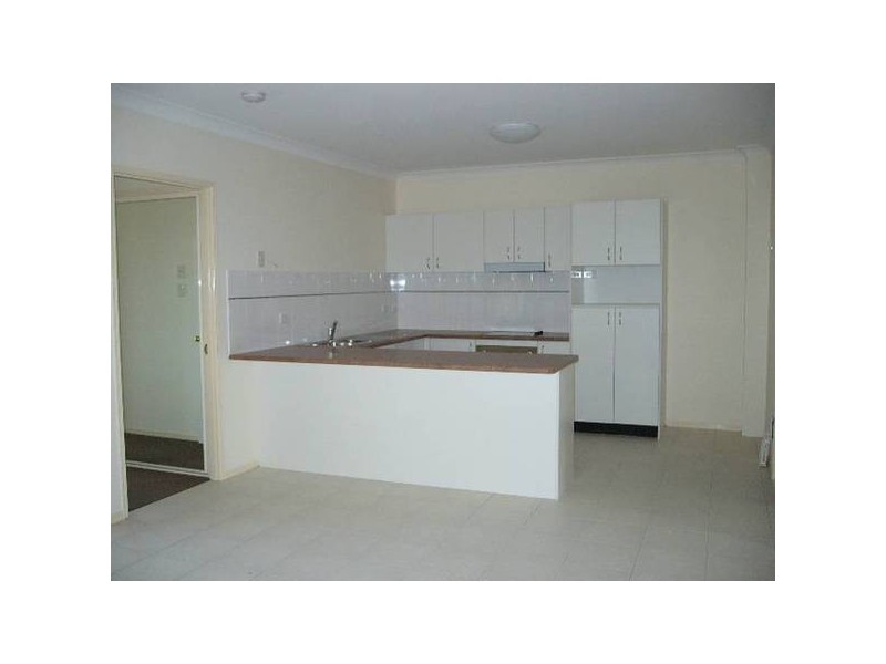 1/24 Central Street, Calamvale QLD 4116