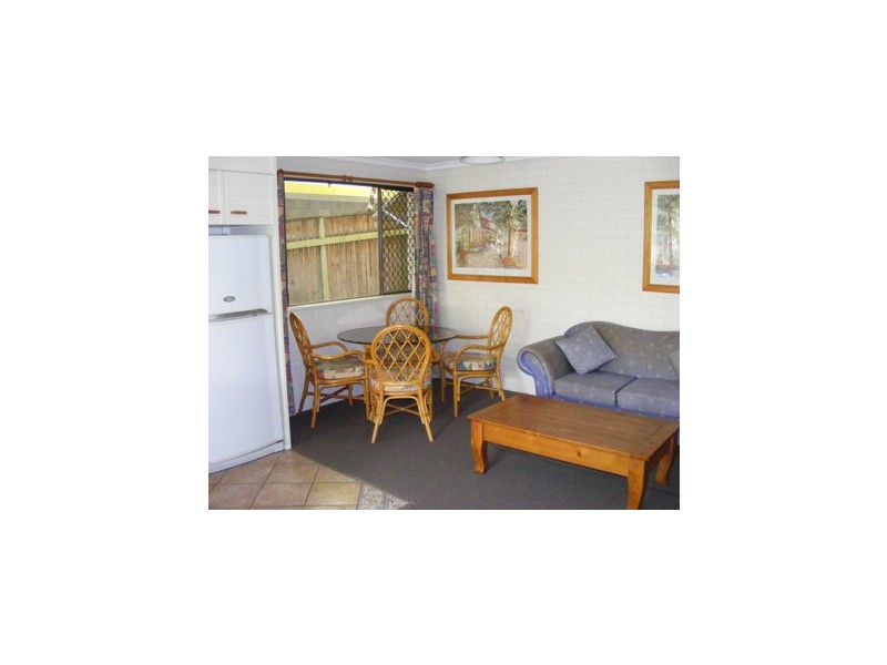 2/6 Alice Street, Alexandra Headland QLD 4572