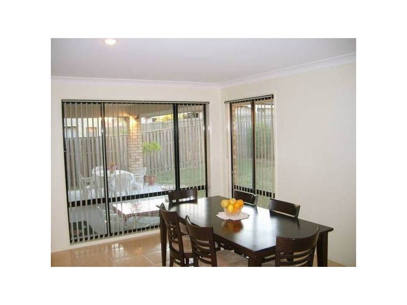92 Wallum Drive, Parkinson QLD 4115