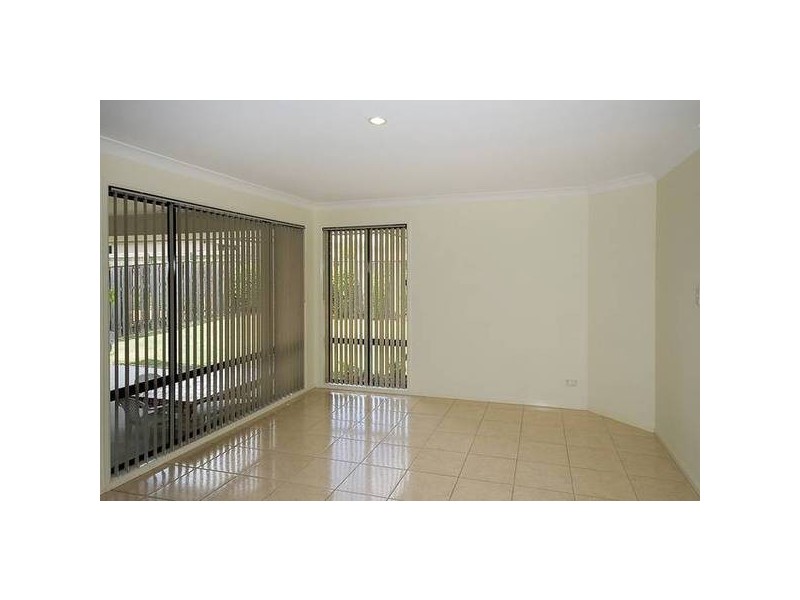 92 Wallum Drive, Parkinson QLD 4115