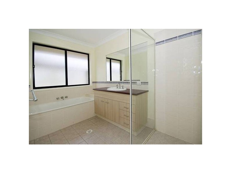 92 Wallum Drive, Parkinson QLD 4115