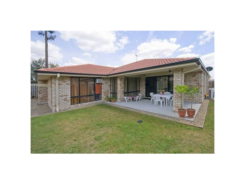 92 Wallum Drive, Parkinson QLD 4115