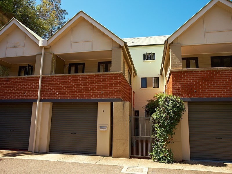 3 LIZZIE-WEBBER PLACE, Birchgrove NSW 2041