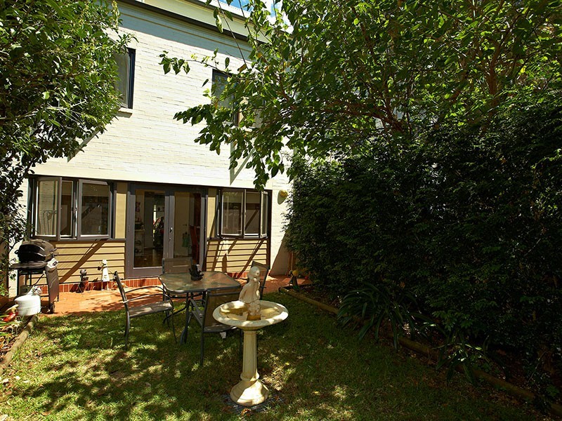 3 LIZZIE-WEBBER PLACE, Birchgrove NSW 2041