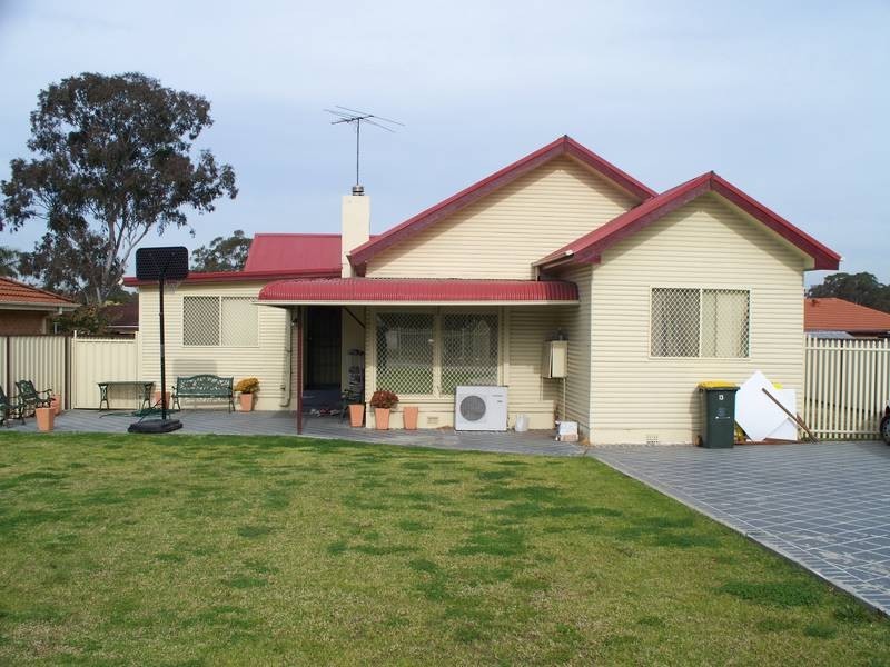 13 CHARLOTTE RD, Rooty Hill NSW 2766