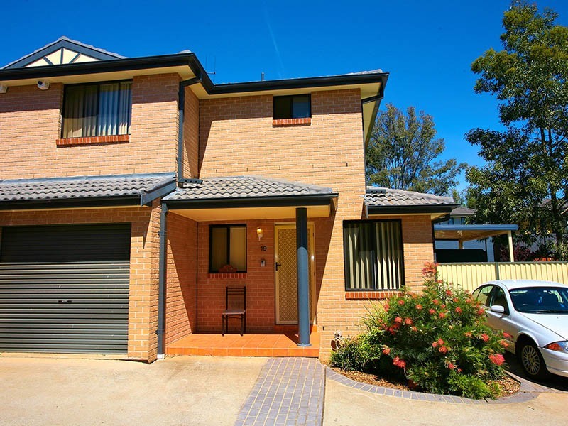 19/44 STANBURY PLACE, Quakers Hill NSW 2763