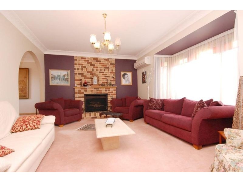 77 GINDURRA AVENUE, Castle Hill NSW 2154