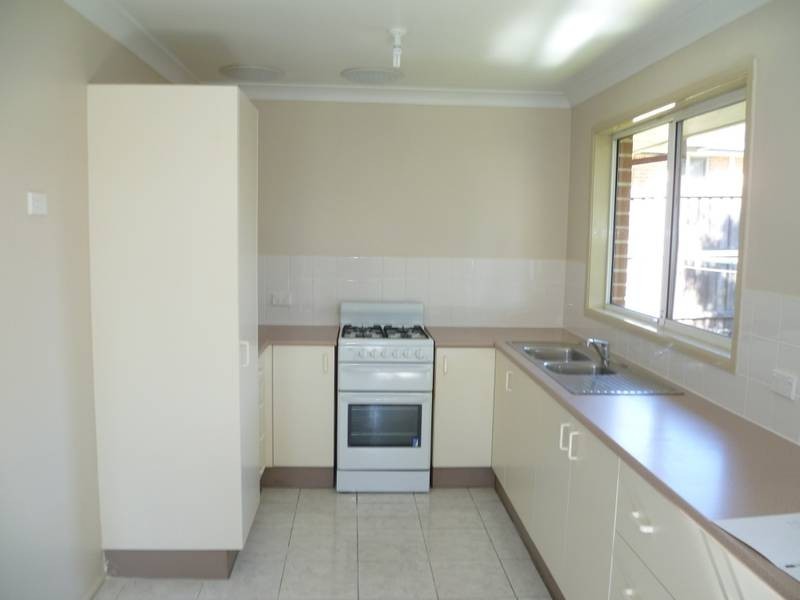 7 TONY PLACE, Glendenning NSW 2761